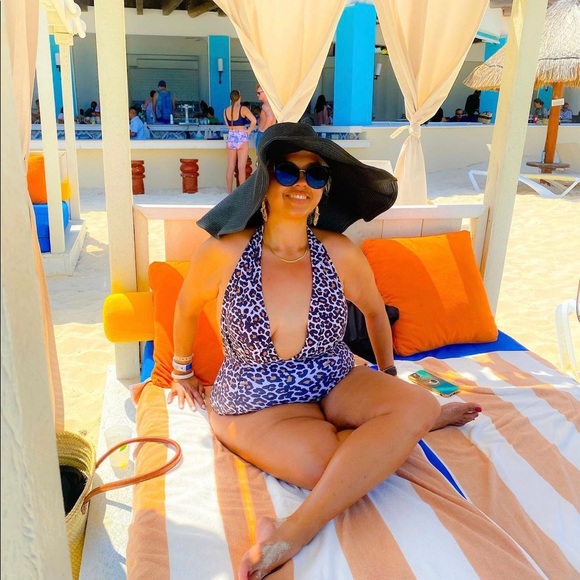 Meet your Posher, Valeria - Picture 1 of 1